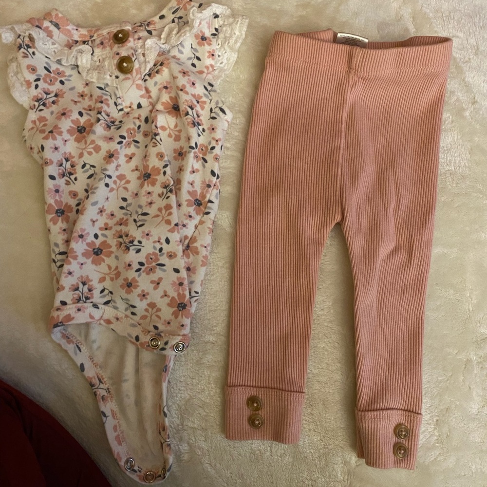 Baby clothes 6-9 months